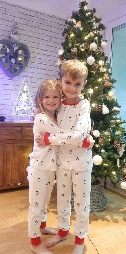 Getting Christmas ready with the Jalie Jeanne Knit Pyjama Pattern - Stitched and written by Vicky Kimber