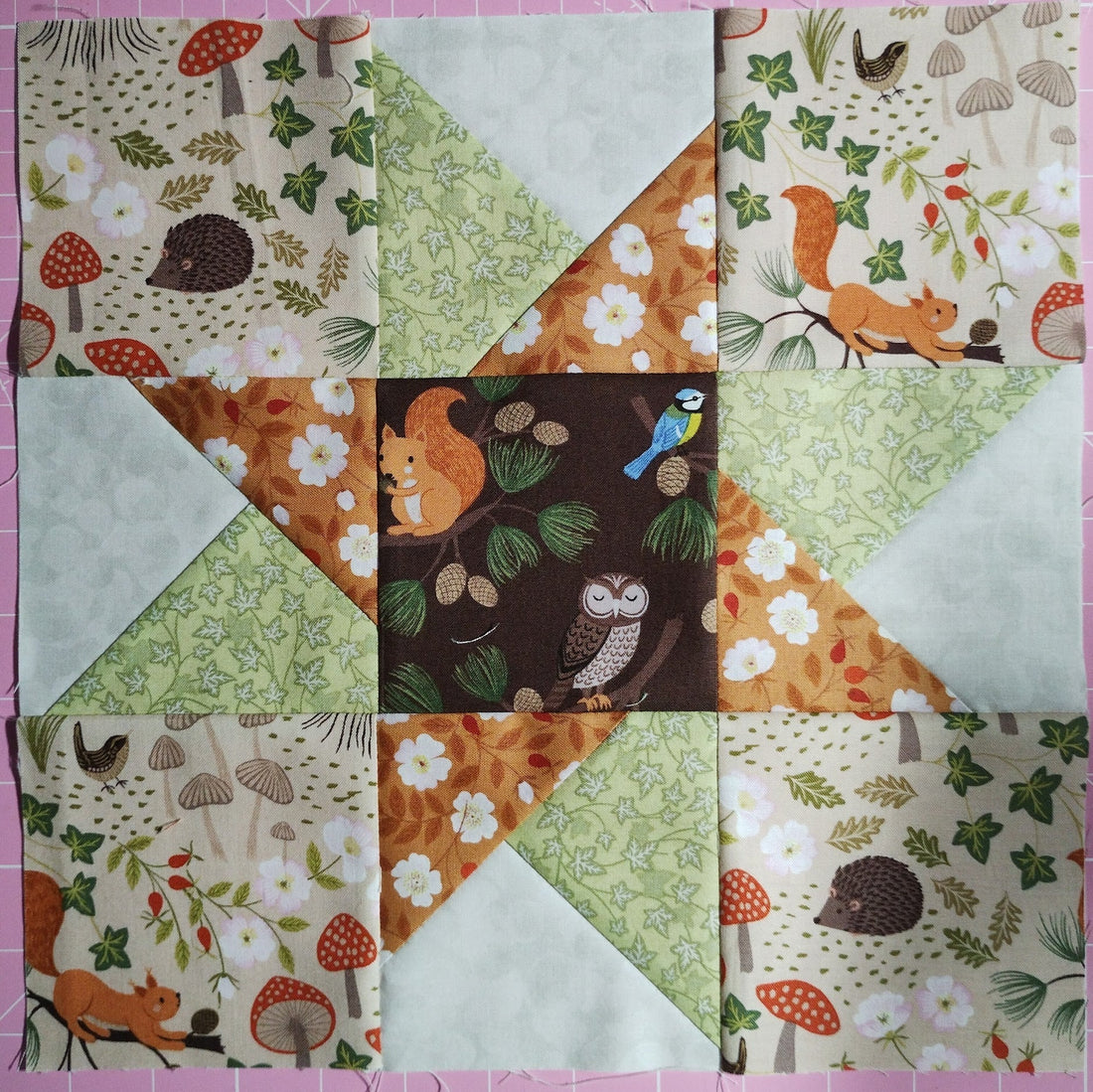 The Patchwork and Quilting Club - Block 6 by Caroline (@casperbrigg)